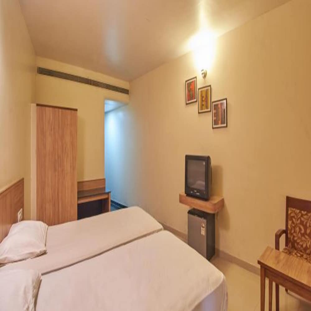 Sarovar Portico Lonavala