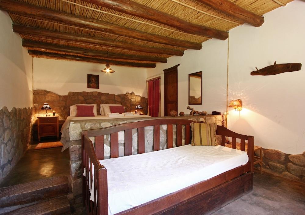 Posada Con Los Angeles