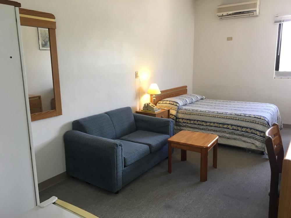 Tamuning Plaza Hotel