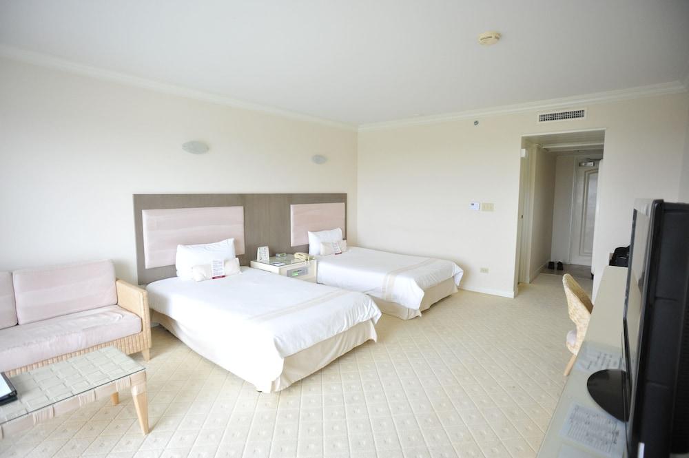 Starts Guam Resort Hotel