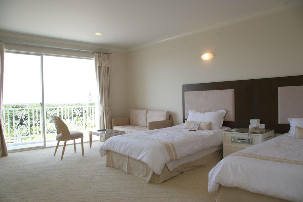 Starts Guam Resort Hotel