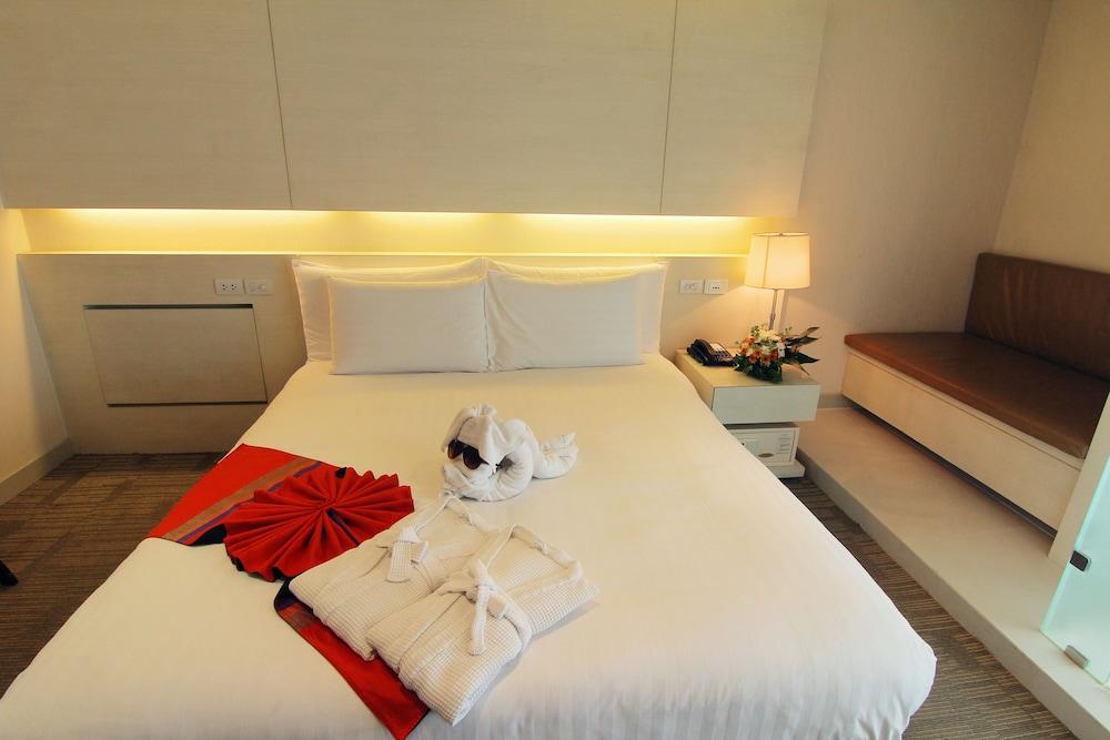 Aspira Hiptique Sukhumvit 13