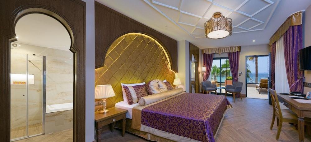 Alaaddin Beach Hotel - Adults Only