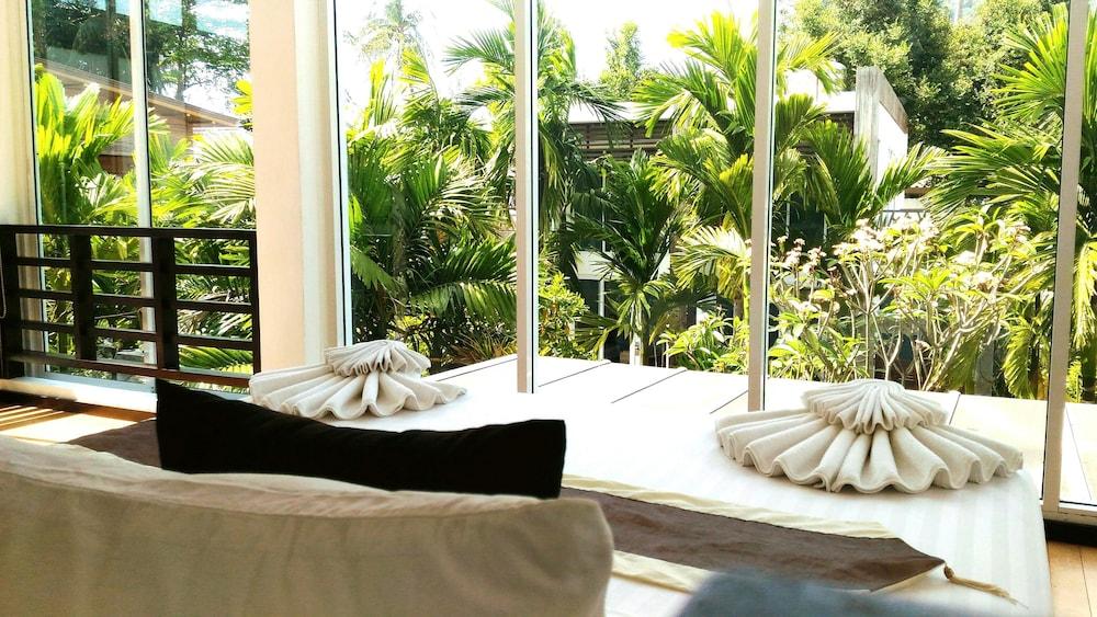 Sairee Hut Resort Koh Tao