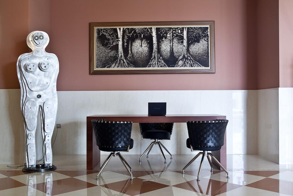 Apollonion Asterias Resort and Spa