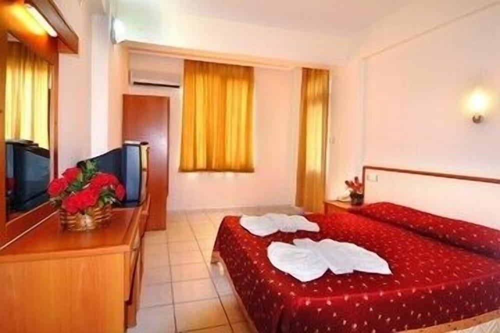 Hedef Kleopatra Golden Sun Hotel