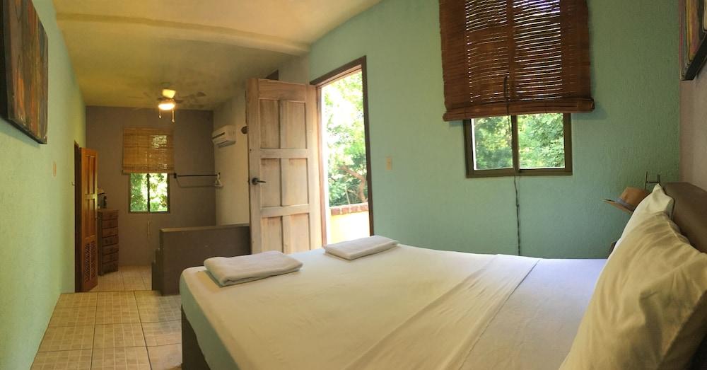 El Jardin Hotel & Restaurant