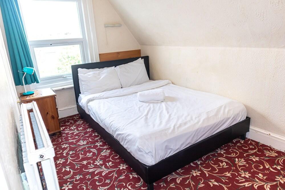 Addenro Serviced Rooms