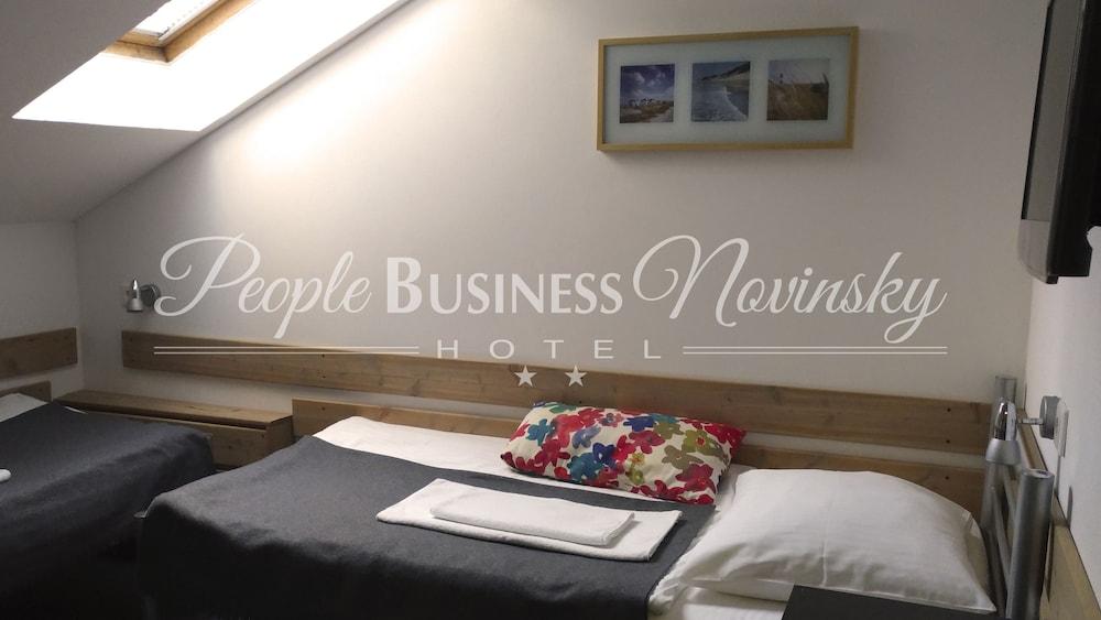 People Business Novinsky Hotel