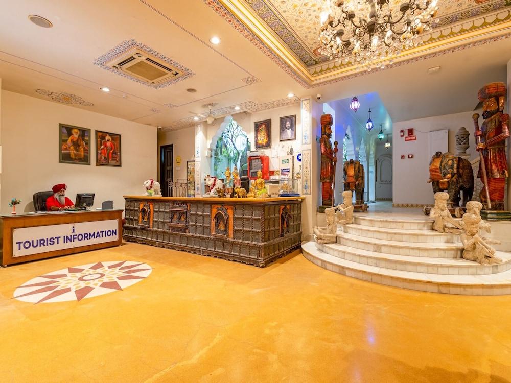 Jyoti Mahal A Royal Heritage Hotel - 5 Mins from New Delhi Railway station & 2Mins From Metro