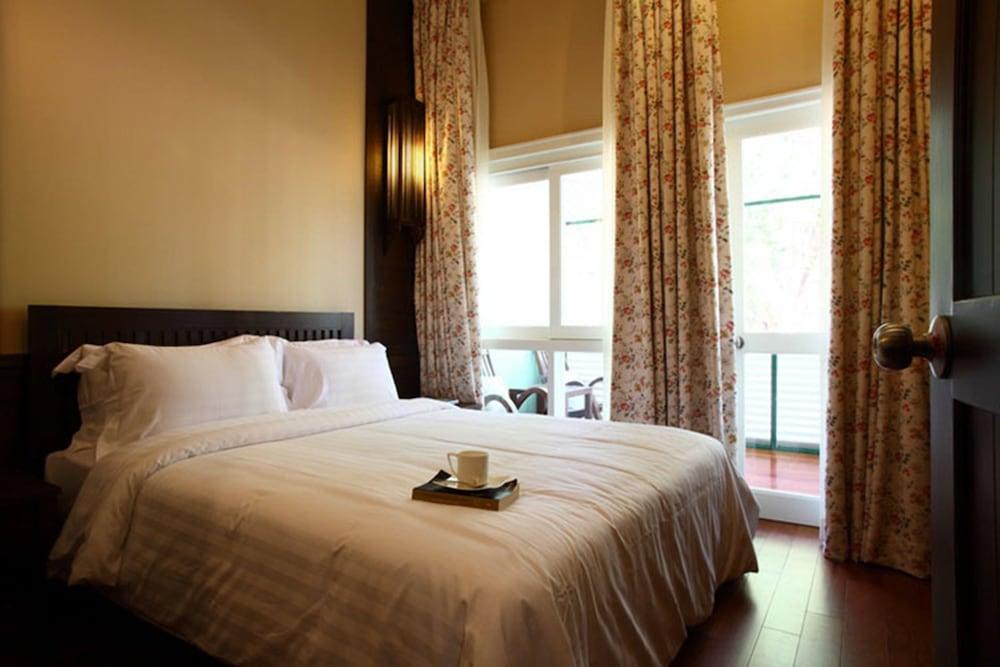 Raya Resort Beach front - The Most Green Resort in Cha-am