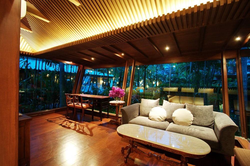 Raya Resort Beach front - The Most Green Resort in Cha-am