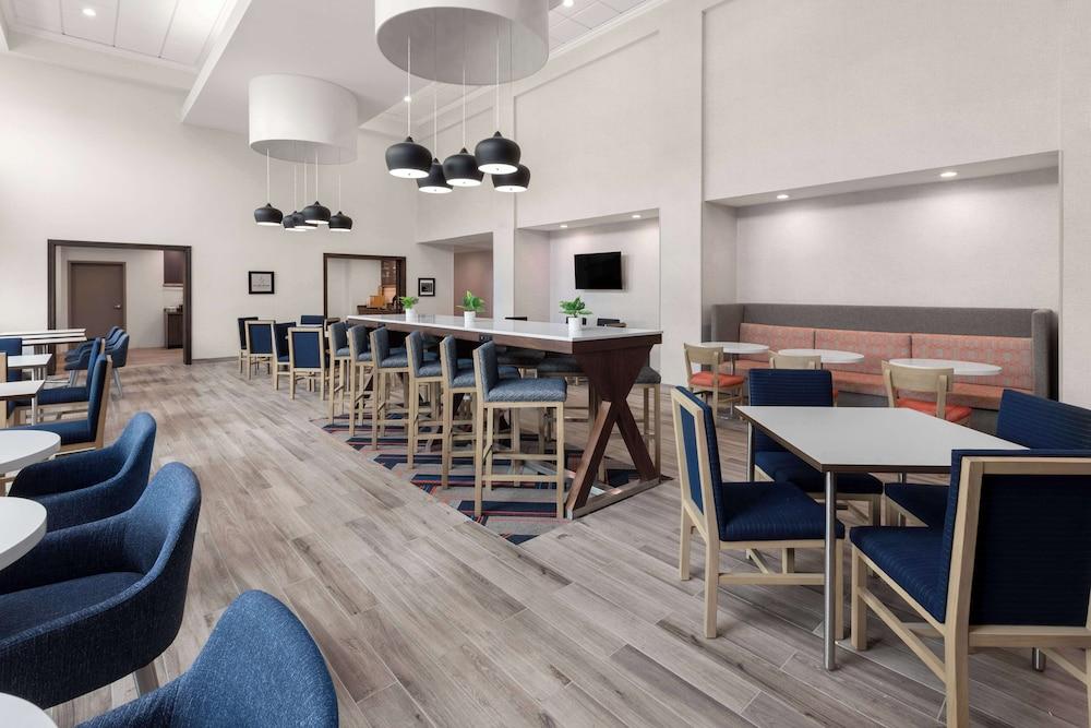 Hampton Inn & Suites Saginaw