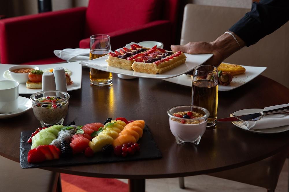 The Creekside Hotel Dubai an Accor Hotel