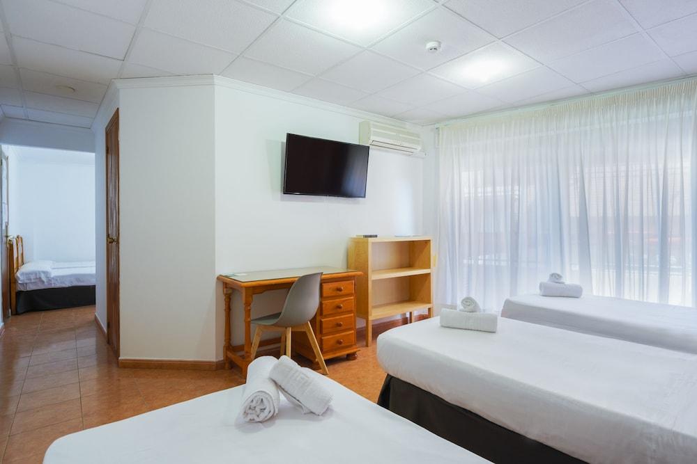 Hostal Casa Antonio by Vivere Stays