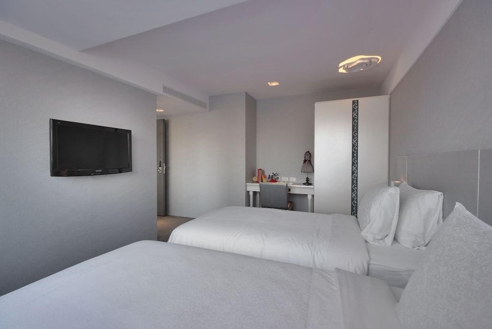 Forward Hotel Nangang