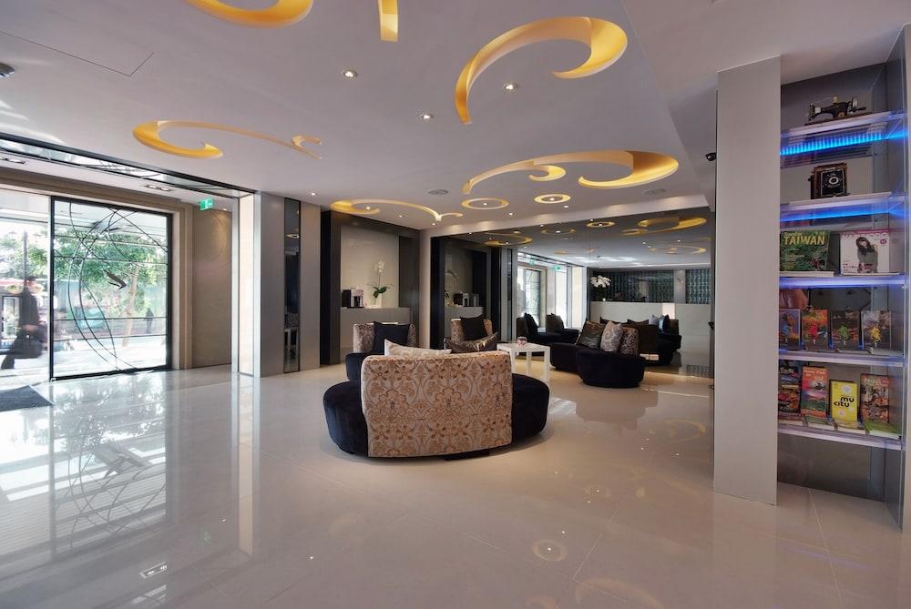 Forward Hotel Nangang