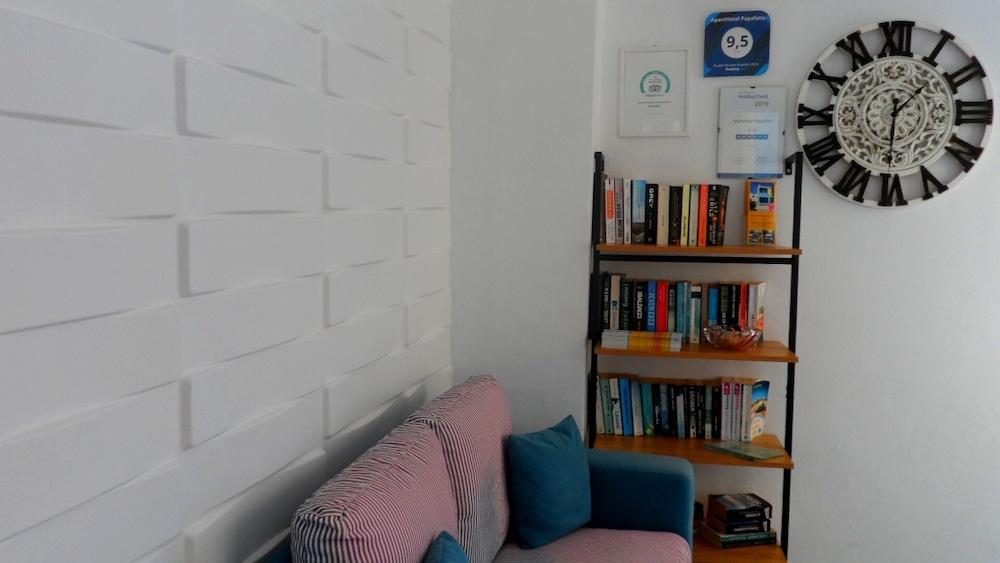 Apartments & Suites Papafotis