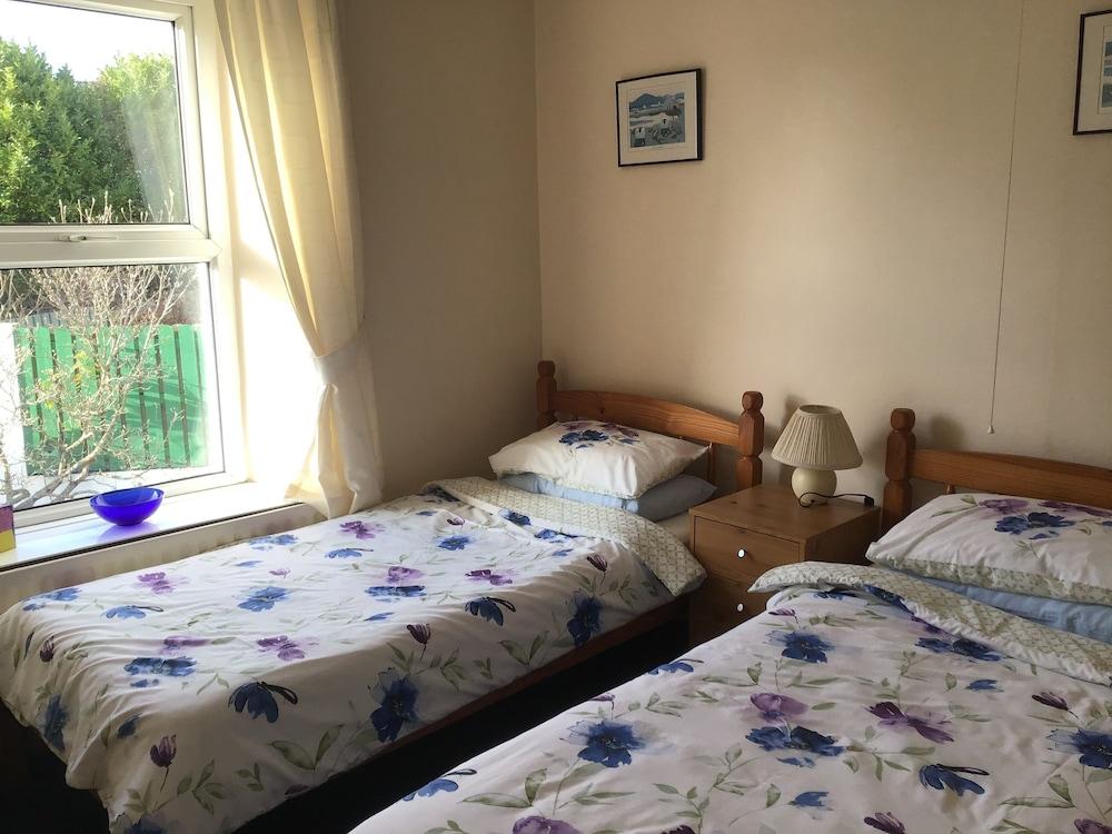 Drakewalls Bed & Breakfast