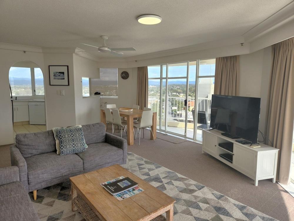 Burleigh Surf Apartments