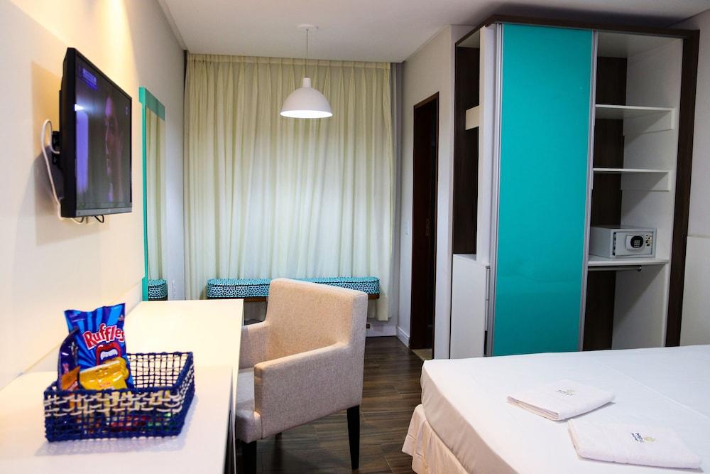 Imperial Palace Hotel