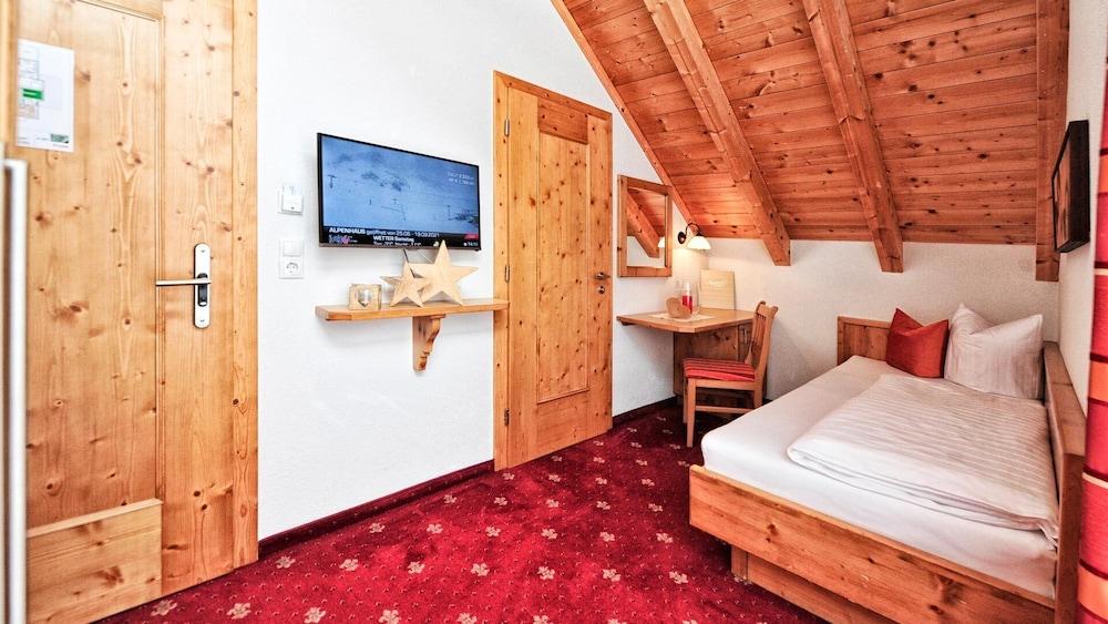 Hotel Garni Alpenstern