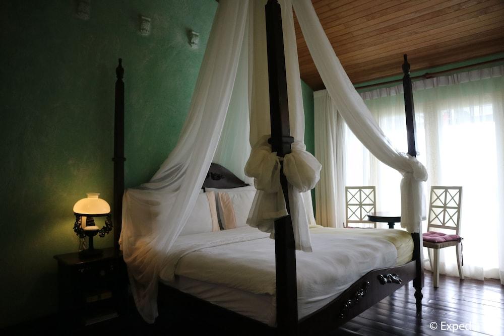 Joaquin's Bed and Breakfast