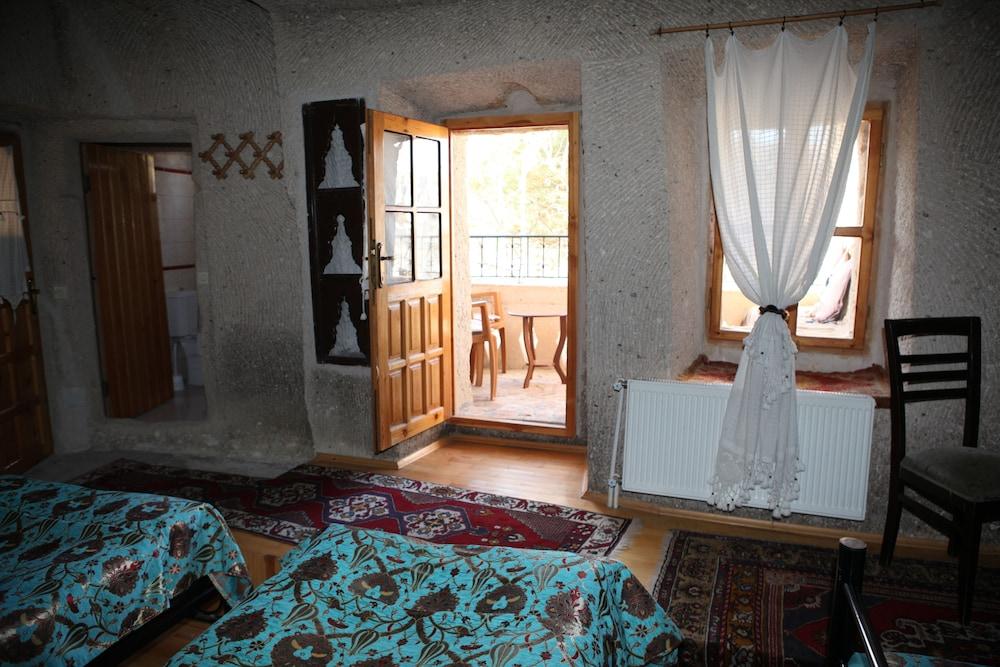 Elif Star Cave Hotel