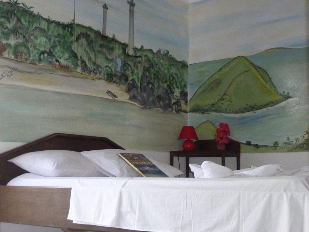 Phaidon Beach Resort