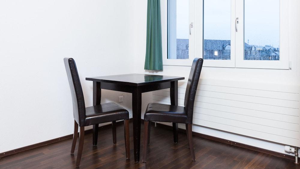 Swiss Star Apartments District 3