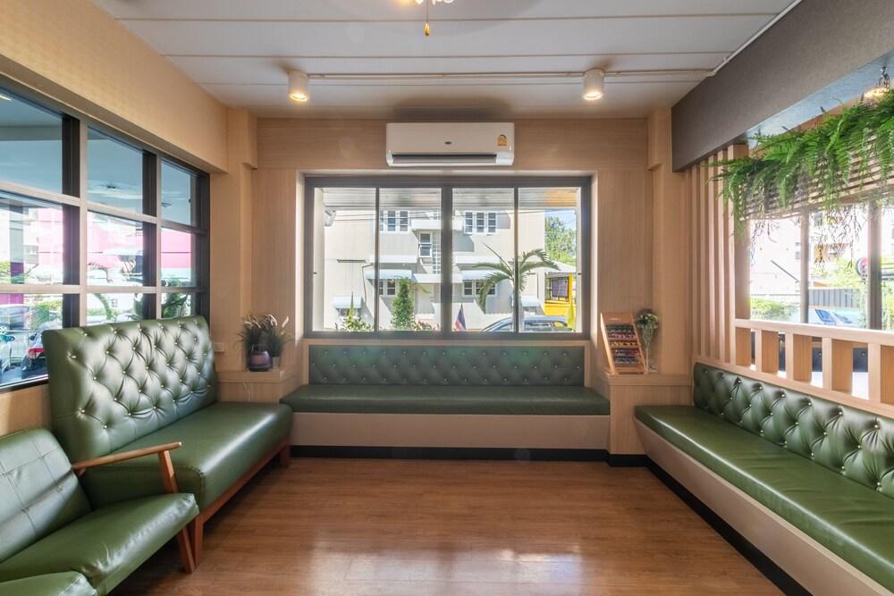 P Park Residence Charansanitwong