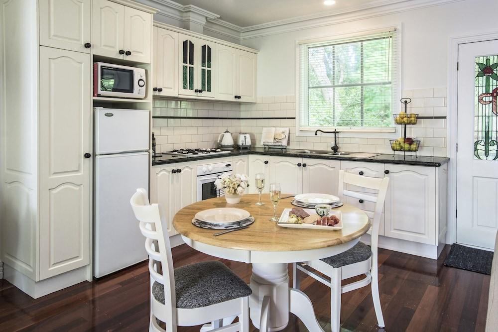 Moulton Park Cottages