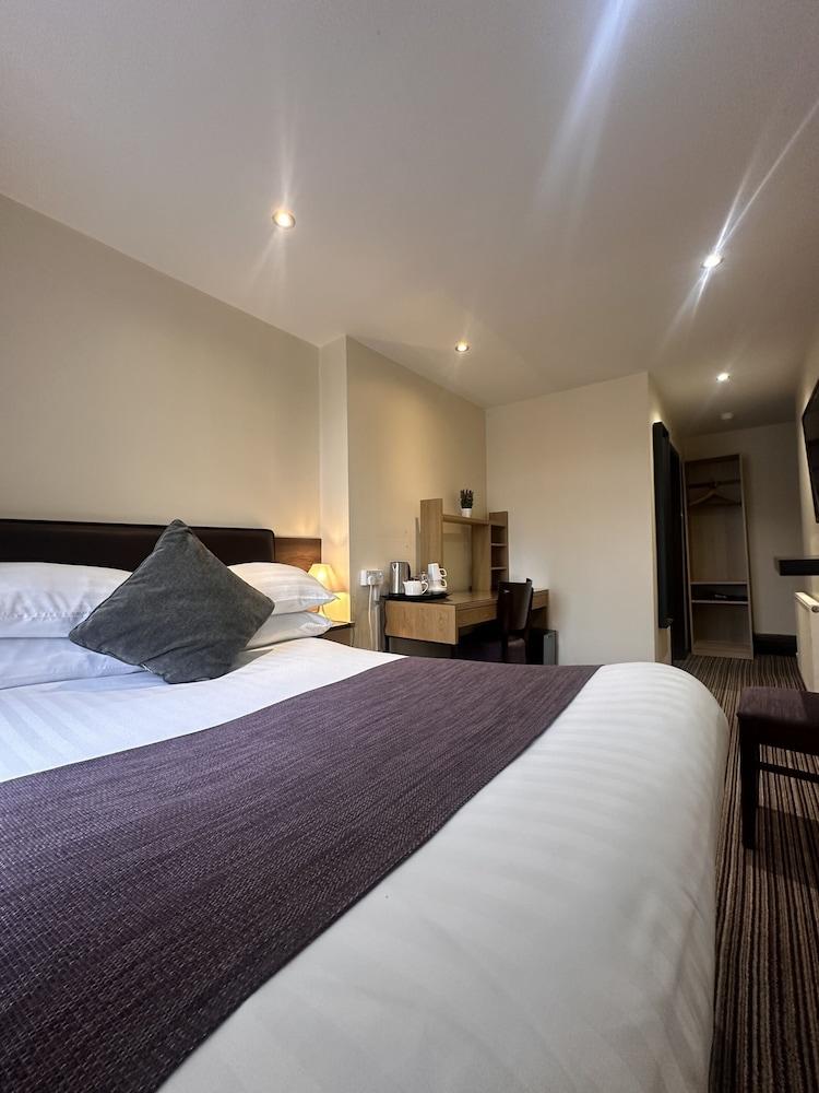 The Bell Guest House