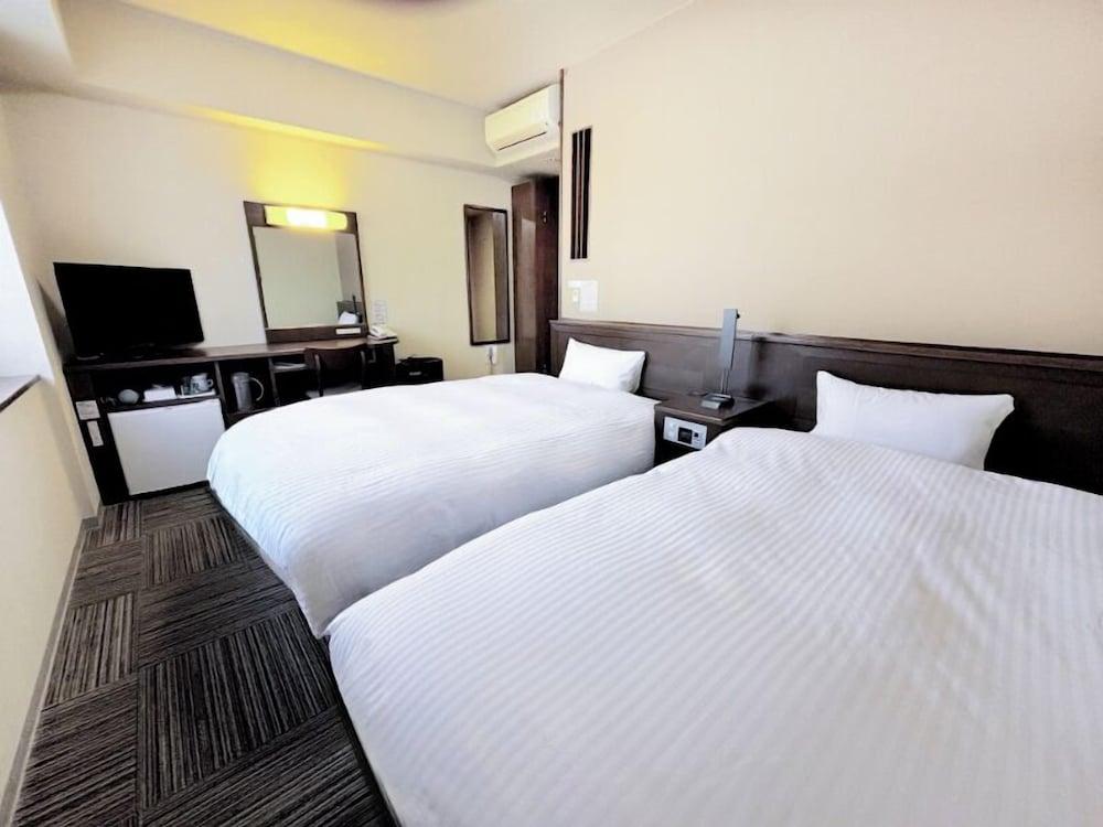 Hotel Route Inn Nanao Ekihigashi