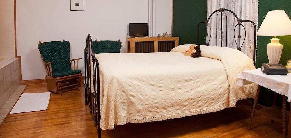 The Sawyer House Bed & Breakfast