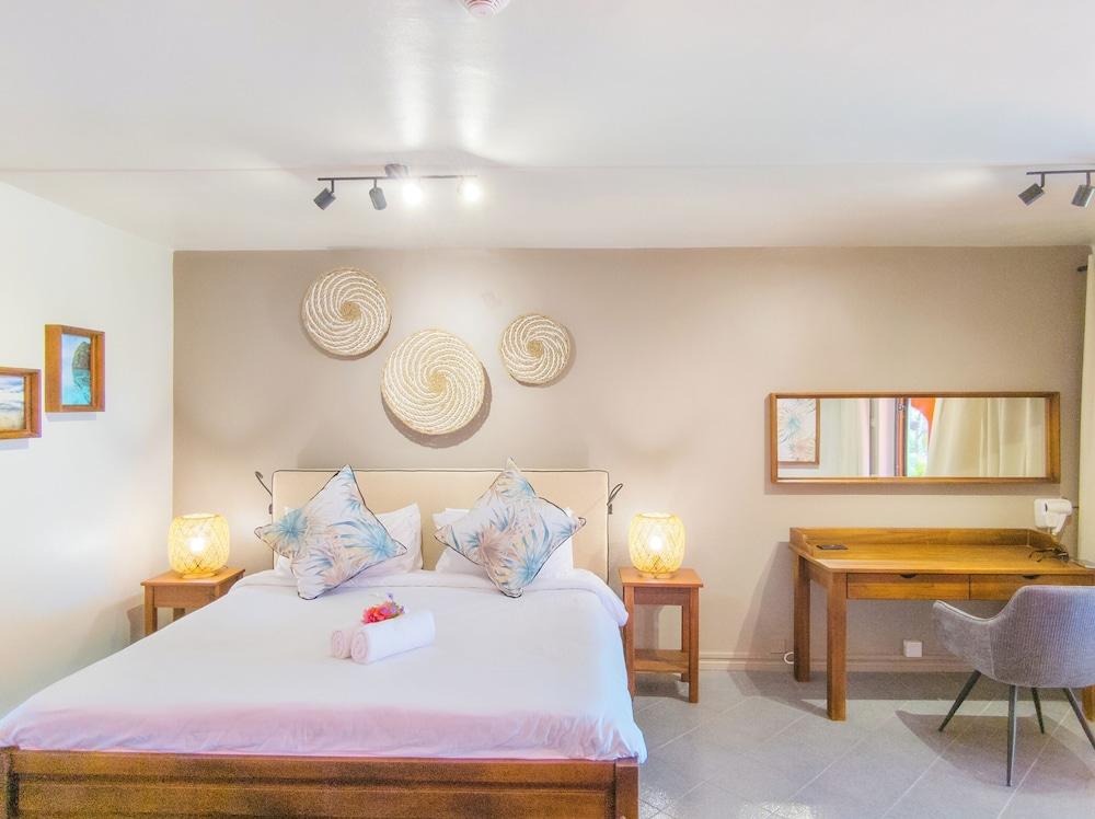 Flowers of Paradise with LOV