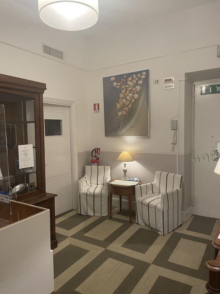 Piazza di Spagna Prestige