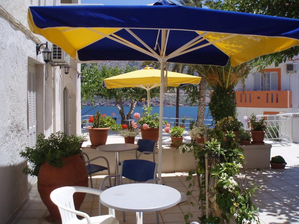 Valentino Apartments and Studios