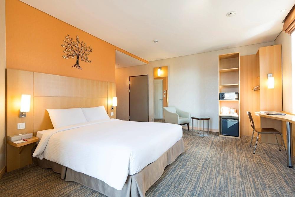 Central Seven Hotel by Kwon Busan Seomyeon