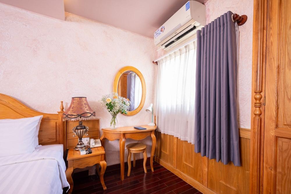 Duc Vuong Saigon Hotel - Bui Vien