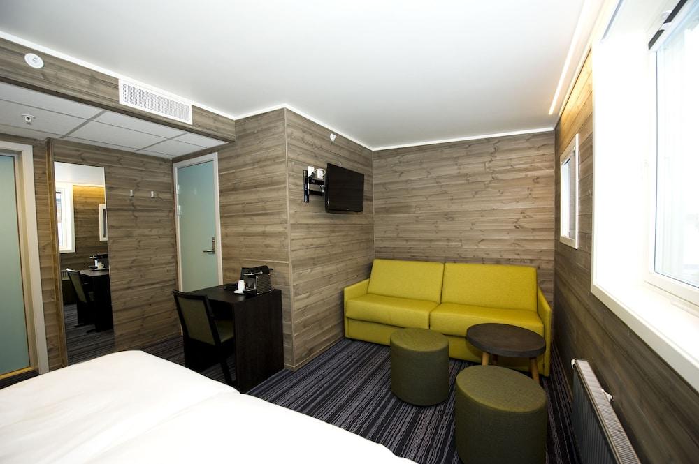 Svalbard Hotell - Polfareren