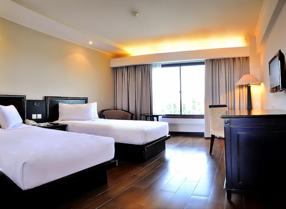 Hotel Santika Cirebon