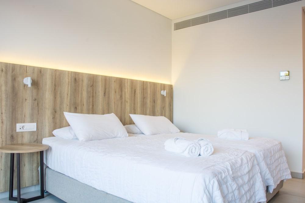 Lazaros Hotel Resort