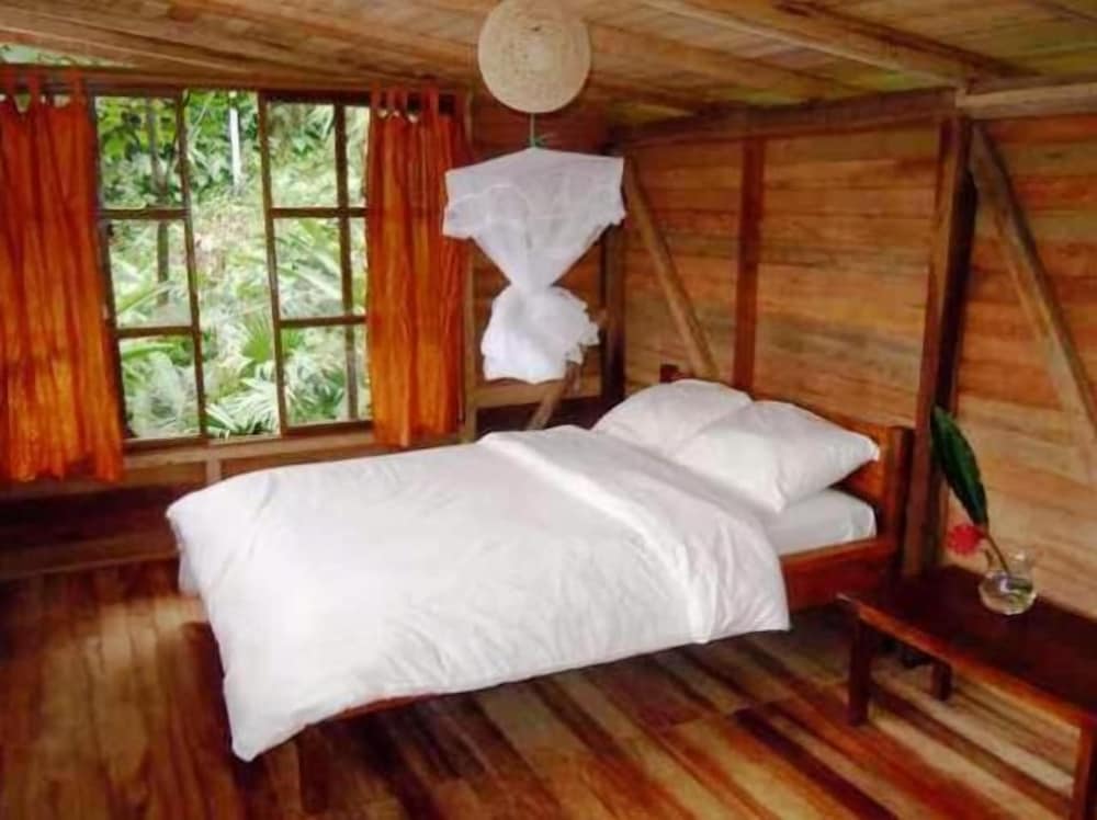 Huella Verde Rainforest Lodge