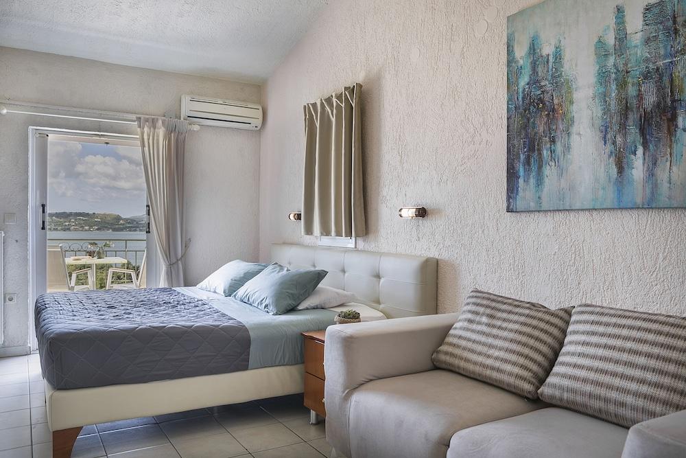 Panorama Fanari Studios & Apartments