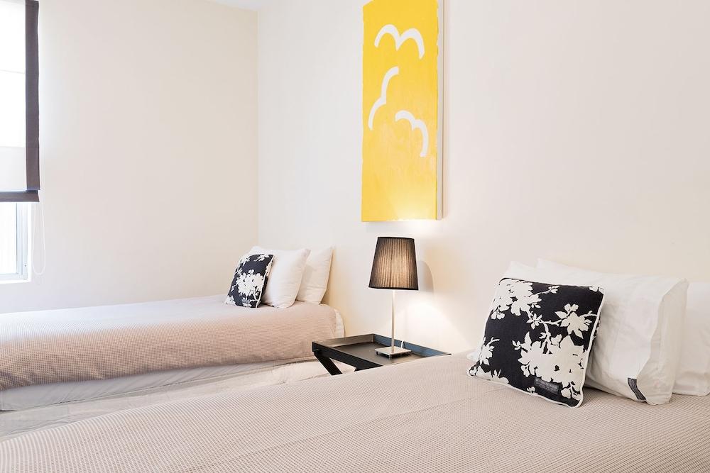 Arabella On West Apartments