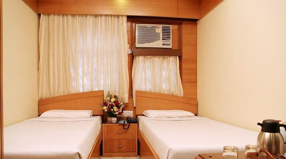 Hotel Pan Asia International