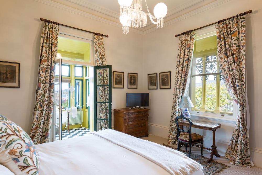 The Corinda Collection