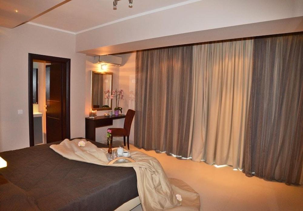 Kymothoe Elite Suites