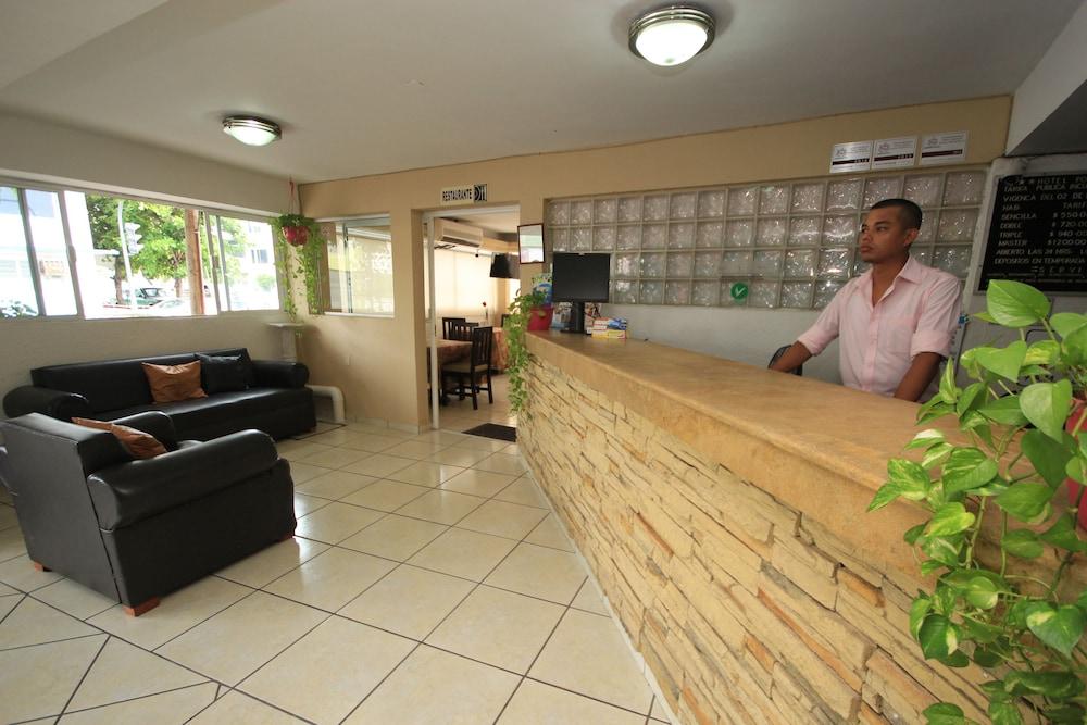 Hotel Posada del Carmen